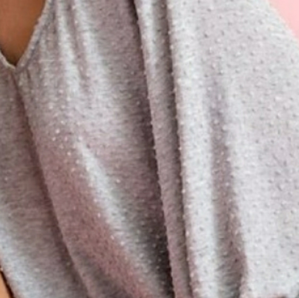 Polka Dot Pattern Puffy Sleeved V-neck Top - Picture 4 of 5